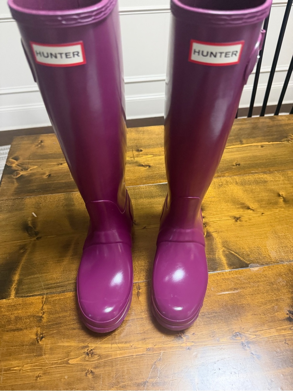 Hunter original tall gloss rain boots- women’s size 6